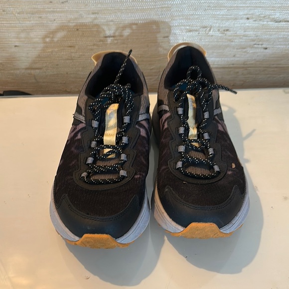 Ryka Black and Gray Taiga Trail Running Shoes - Picture 2 of 5